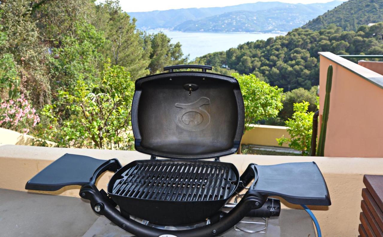 Una Spettacolare Vista Mare - Casa Con Jacuzzi Bergeggi Εξωτερικό φωτογραφία