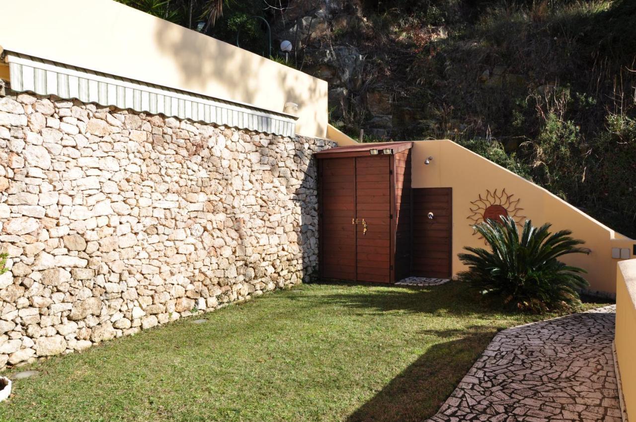 Una Spettacolare Vista Mare - Casa Con Jacuzzi Bergeggi Εξωτερικό φωτογραφία